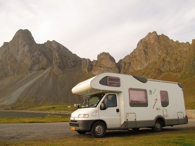 karavan v horách